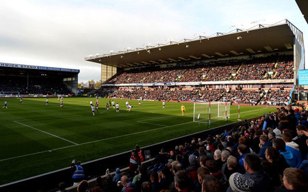 展现了极高 展现了极高